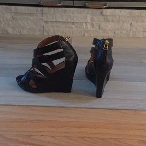 never worn Pour La Victoire strappy black leather